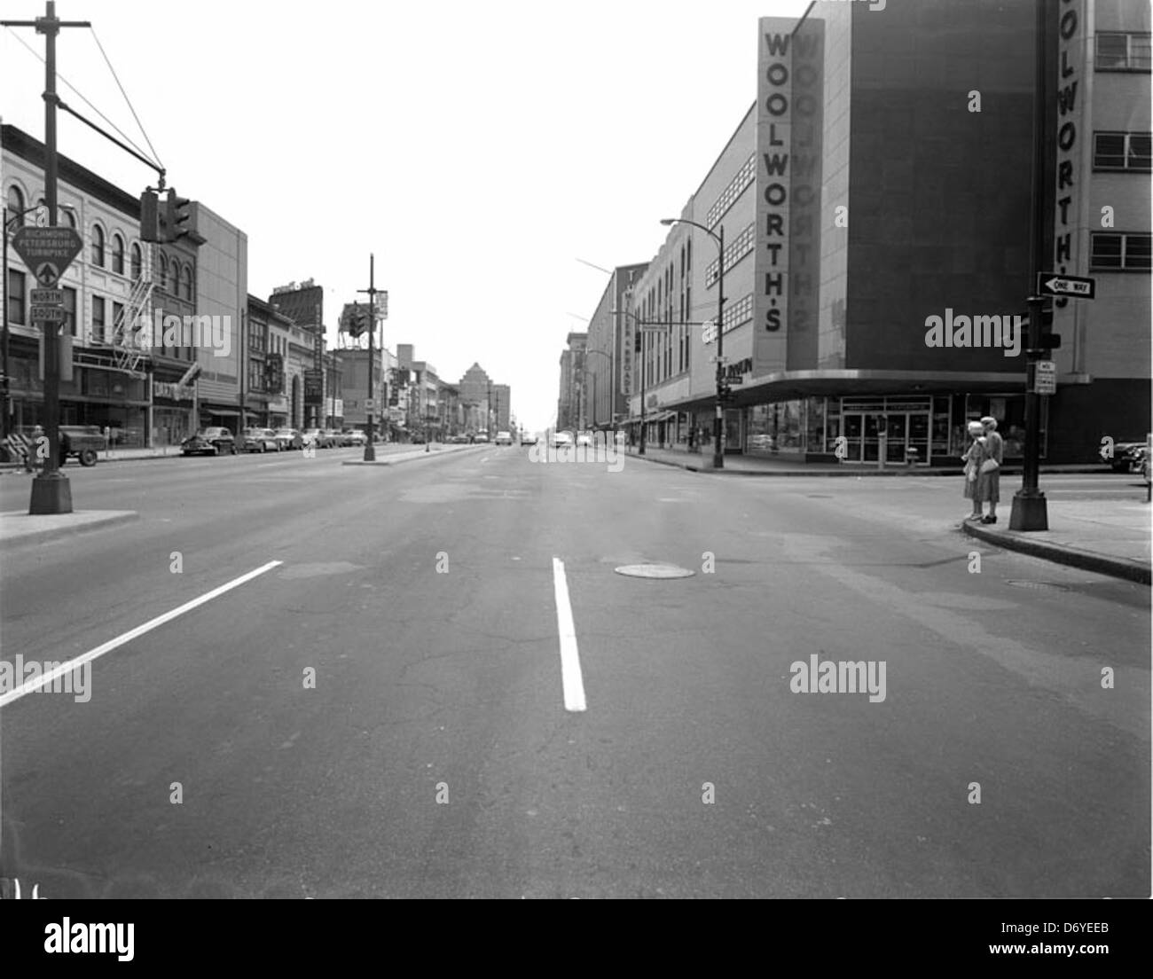 East Broad Street looking east from 5th Street Stock Photo Alamy