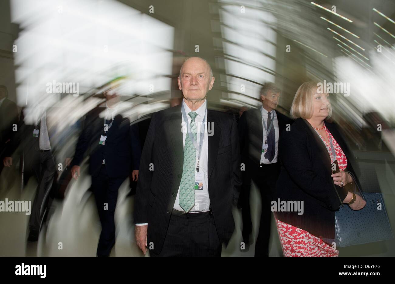 Hanover, Germany. 25th April, 2013. Volkswagen (VW) chairman of the supervisory board, Ferdinand Piech and his wife and supervisory board member Ursula Piech arrive for the VW general meeting in Hanover, Germany, 25 April 2013. Photo: JULIAN STRATENSCHULTE/dpa/Alamy Live News Stock Photo