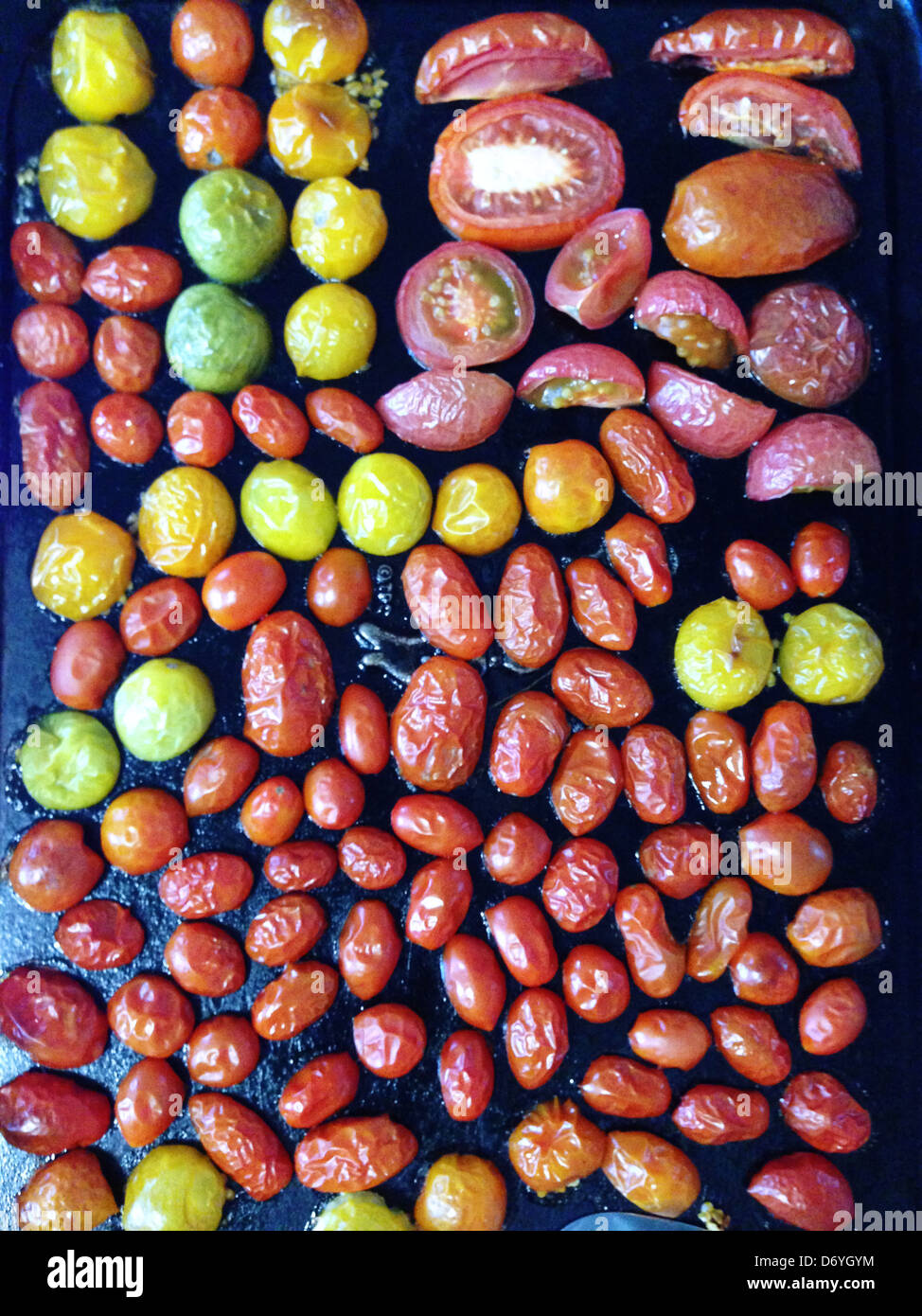 Variety of roasting tomatoes Stock Photo Alamy