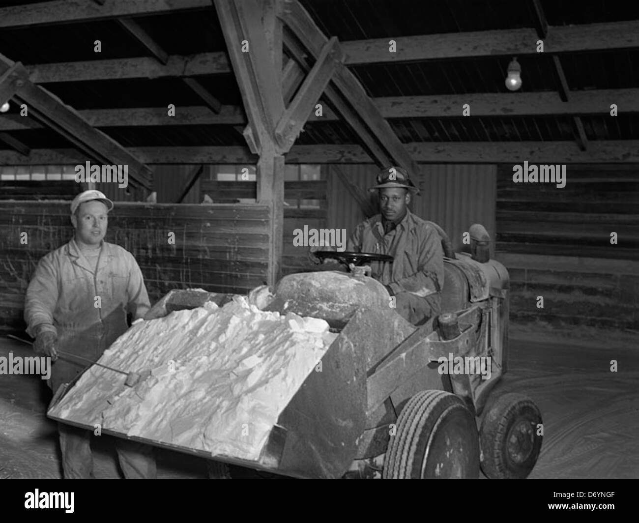Salt cake shipment Stock Photo Alamy