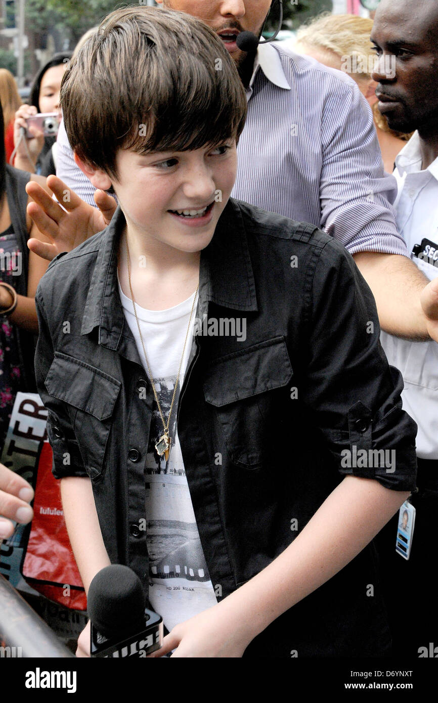 Greyson Chance appears on Much Music's New.Music.Live. Toronto, Canada ...