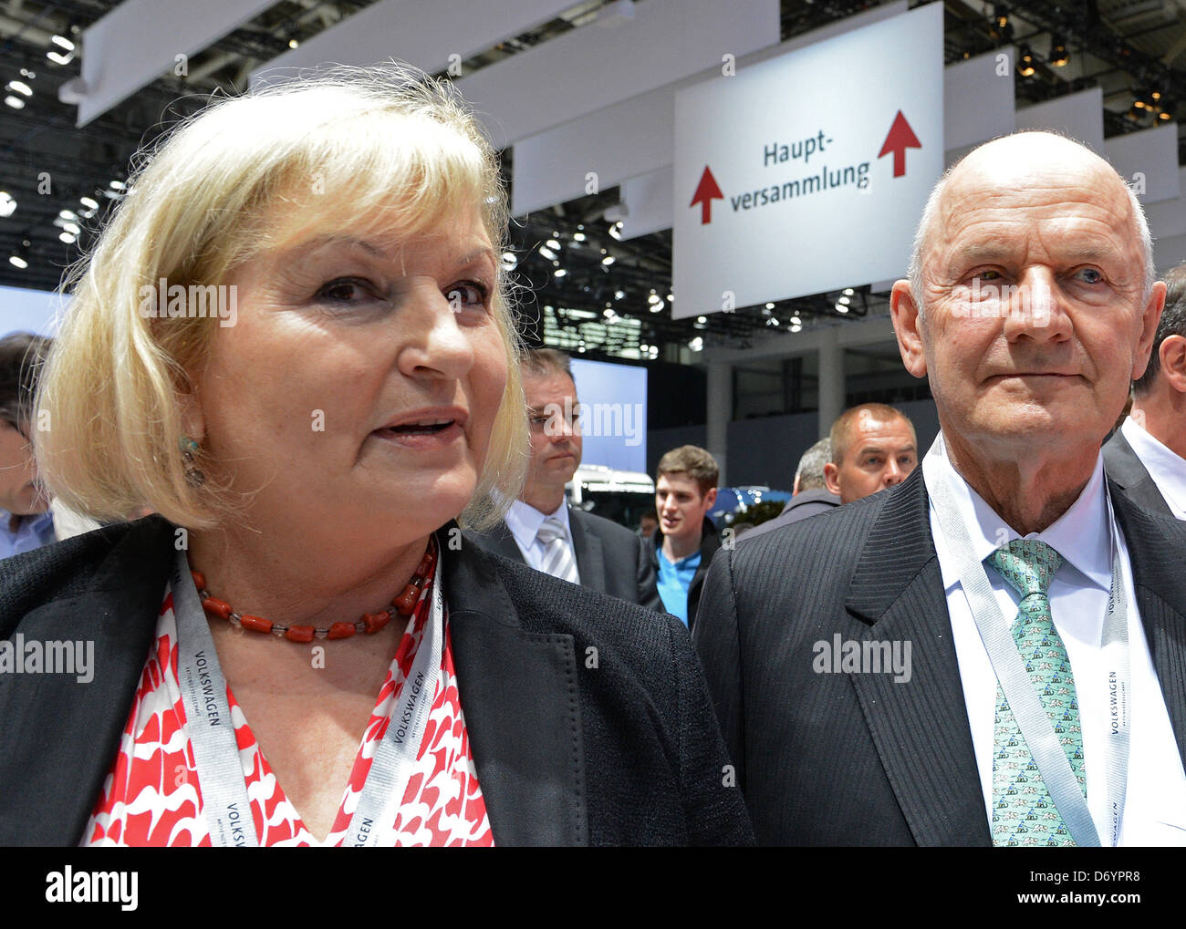 Volkswagen chairman of the supervisory board, Ferdinand Piech and his wife and supervisory board member Ursula Piech attend the VW general meeting in Hanover, Germany, 25 April 2013. Photo: JOCHEN LUEBKE Stock Photo
