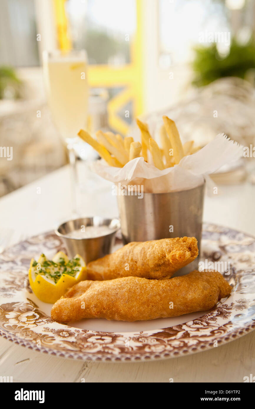Fish and chips served southern style Stock Photo - Alamy
