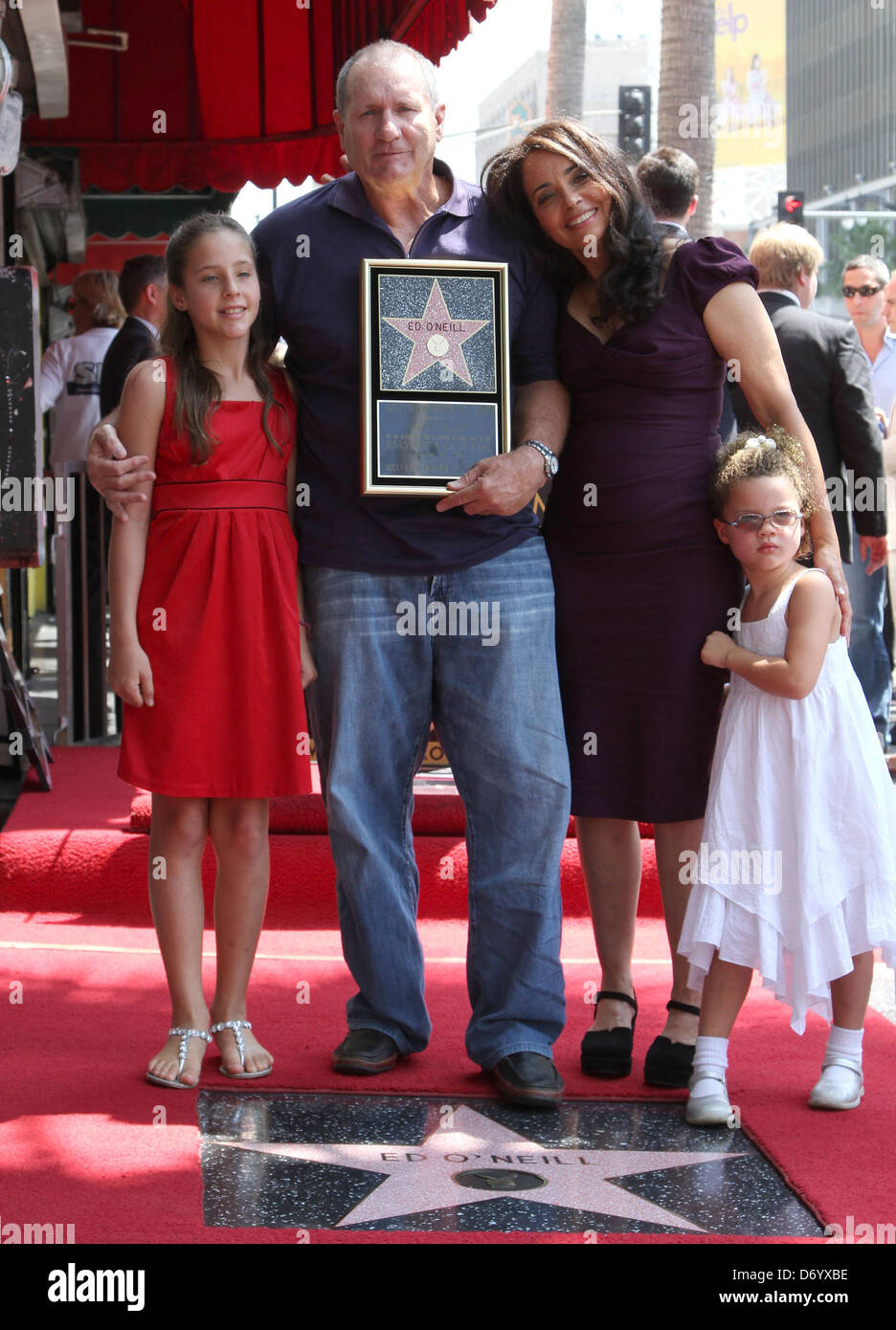 Ed O'Neill, Catherine Rusoff, Sophia O'Neill and Claire O'Neill Ed O