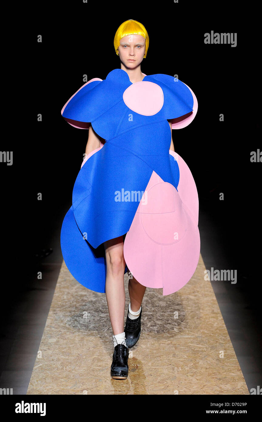 comme de garcons runway
