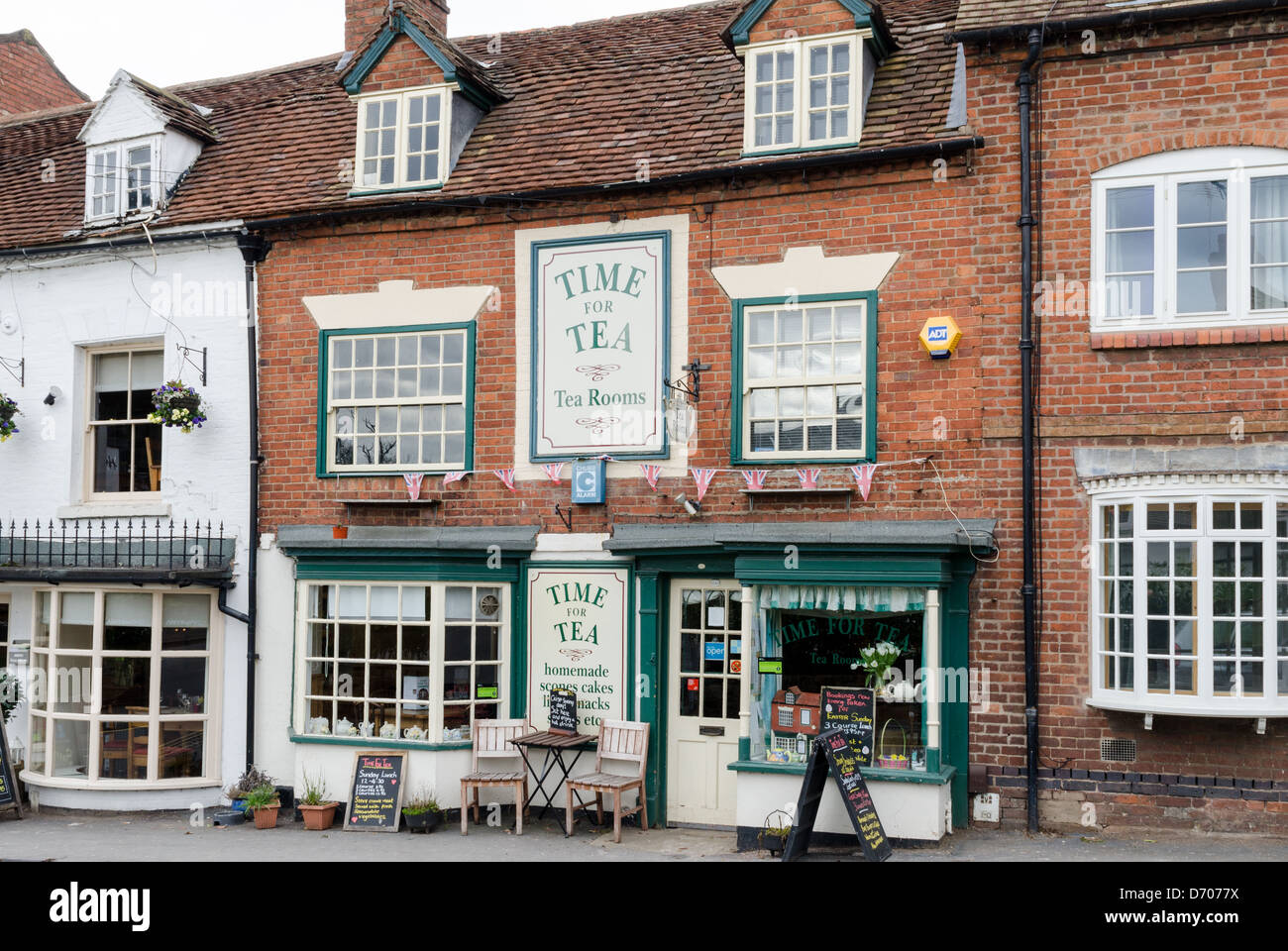 Time For Tea tearooms close to the castle in Kenilworth, Warwickshire Stock Photo