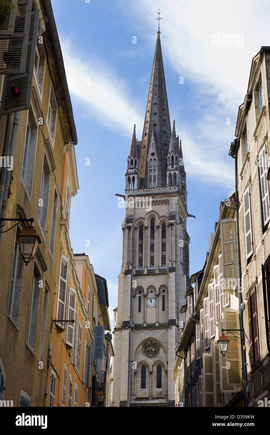 Eglise Saint-Martin, Church of Saint Martin, and traditional architecture in the streets of Pau in the Pyrenees, France Stock Photo