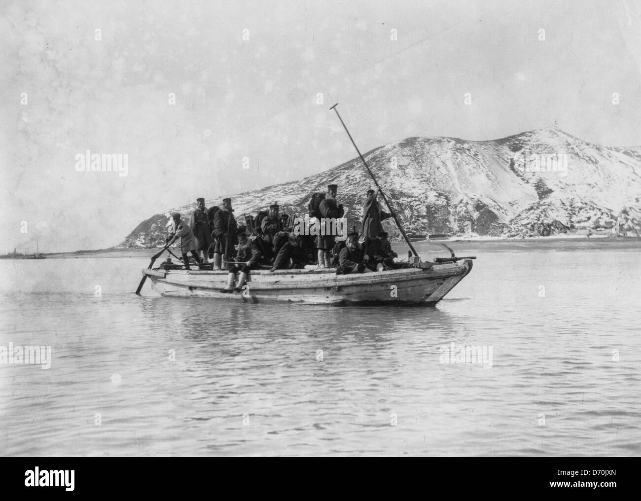 Squad of sappers and miners coming ashore in a sampan at Chemulpo, Korea during the Russo Japanese War, 1904 Stock Photo