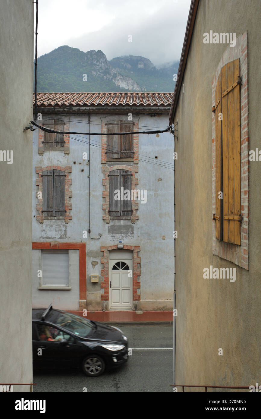 Village axat france hi-res stock photography and images - Alamy