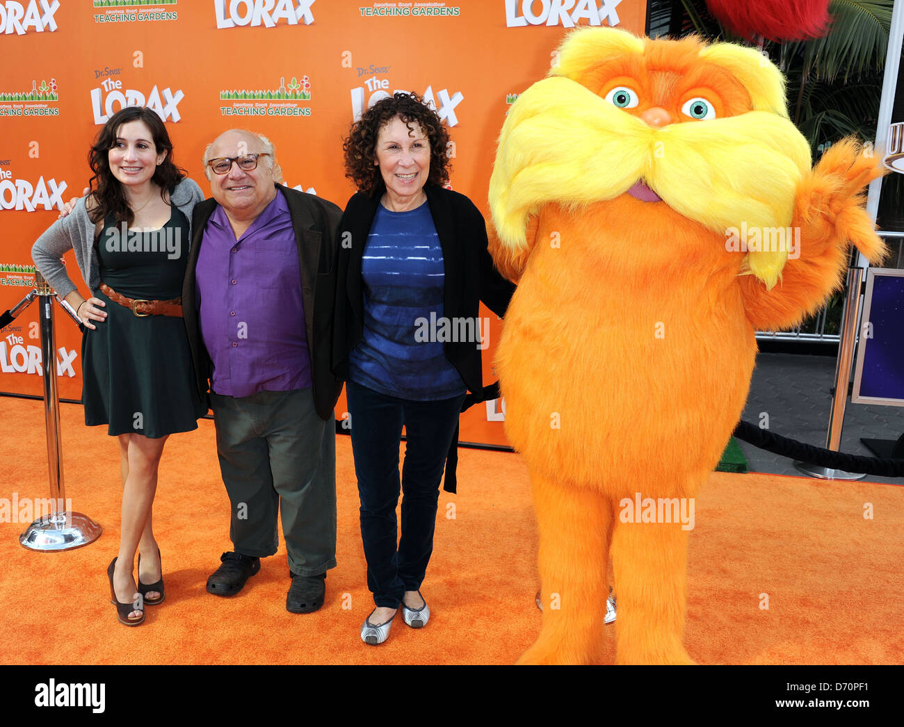 Danny DeVito, wife Rhea Perlman and daughter Lucy DeVito The premiere ...