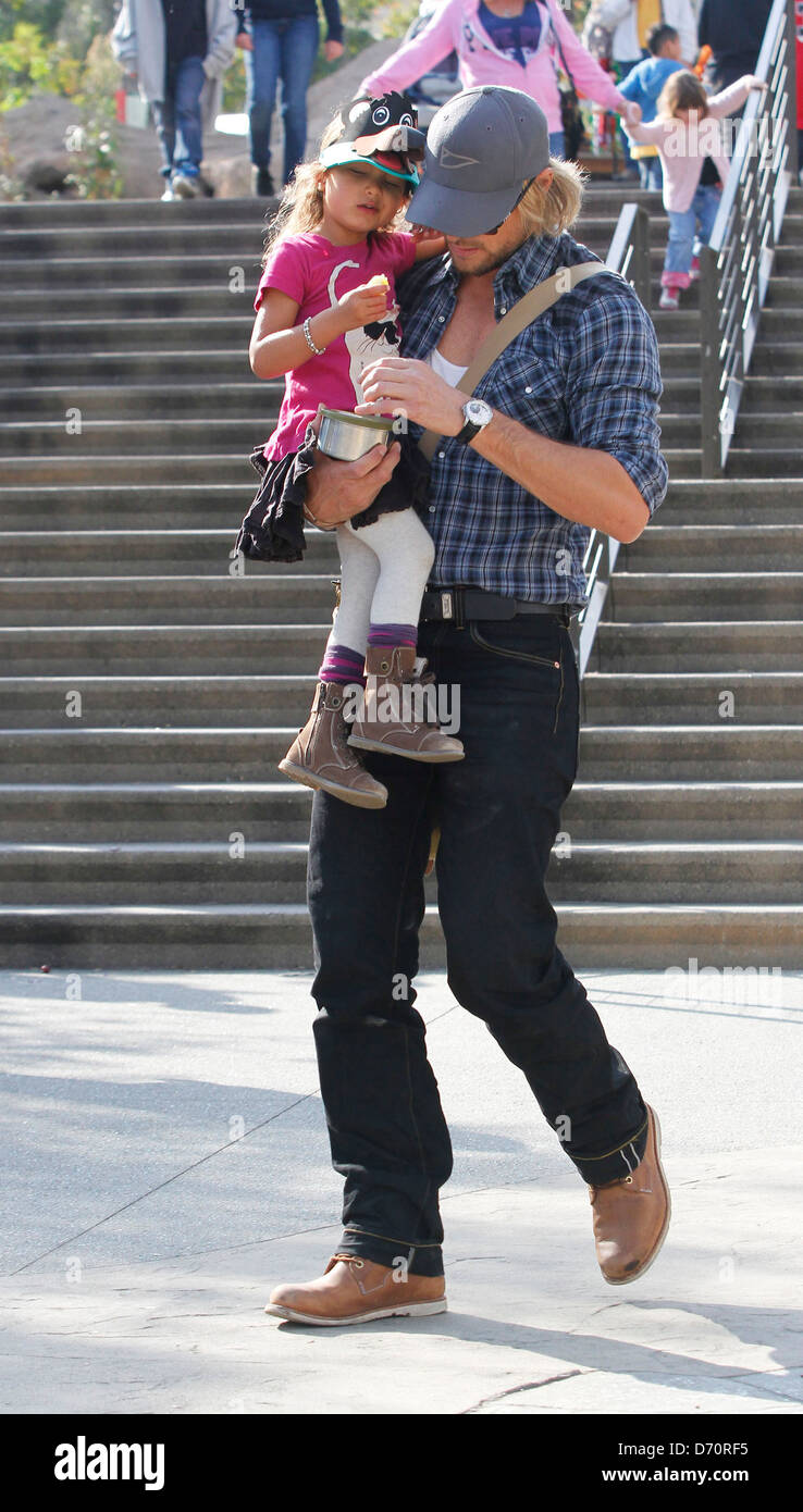 Gabriel Aubry spends the day at Los Angeles Zoo with his daughter Nahla