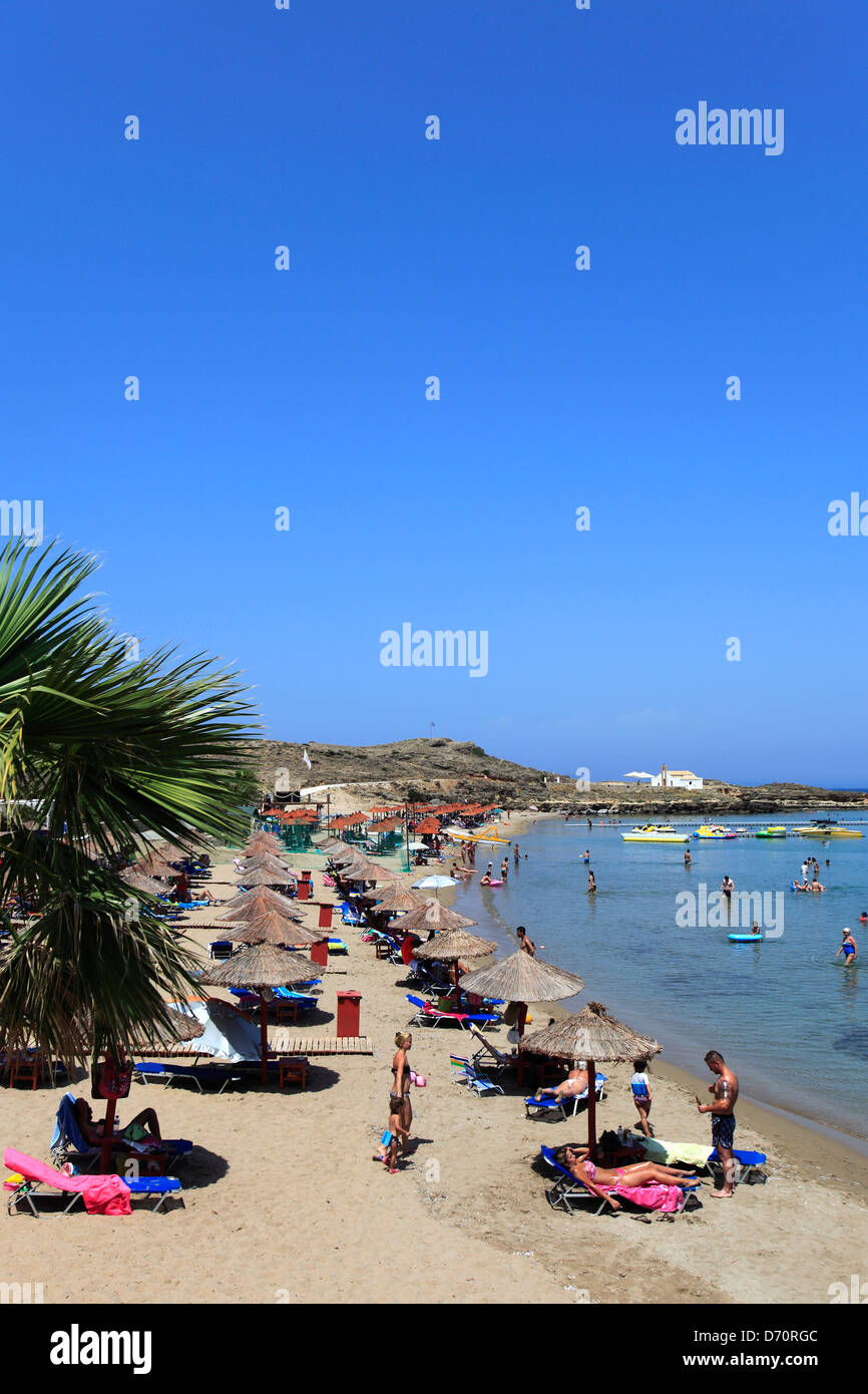 View of the sweeping beach at St Nicholas resort, South Zakynthos Island, Zante, Greece, Europe. Stock Photo