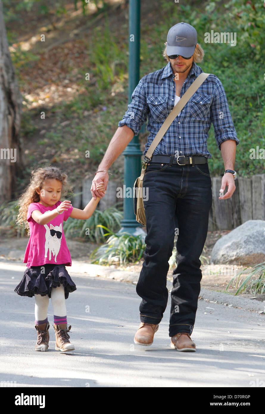 Gabriel Aubry spends the day at Los Angeles Zoo with his daughter Nahla