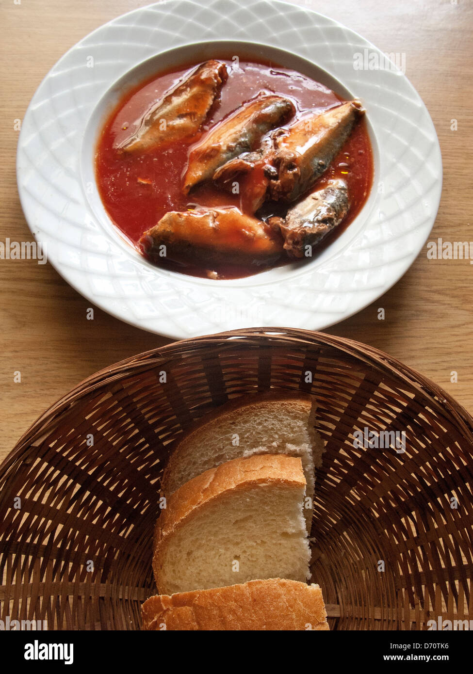 Mackerel in Tomato Sauce Stock Photo Alamy