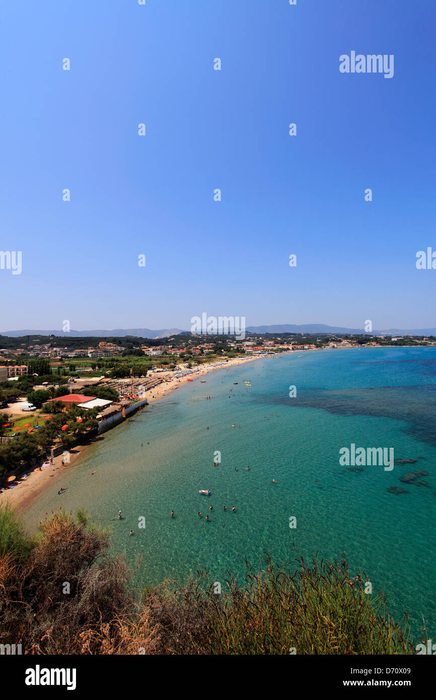 summer-view-of-the-sweeping-beach-bay-at-tsilivi-town-zakynthos-island
