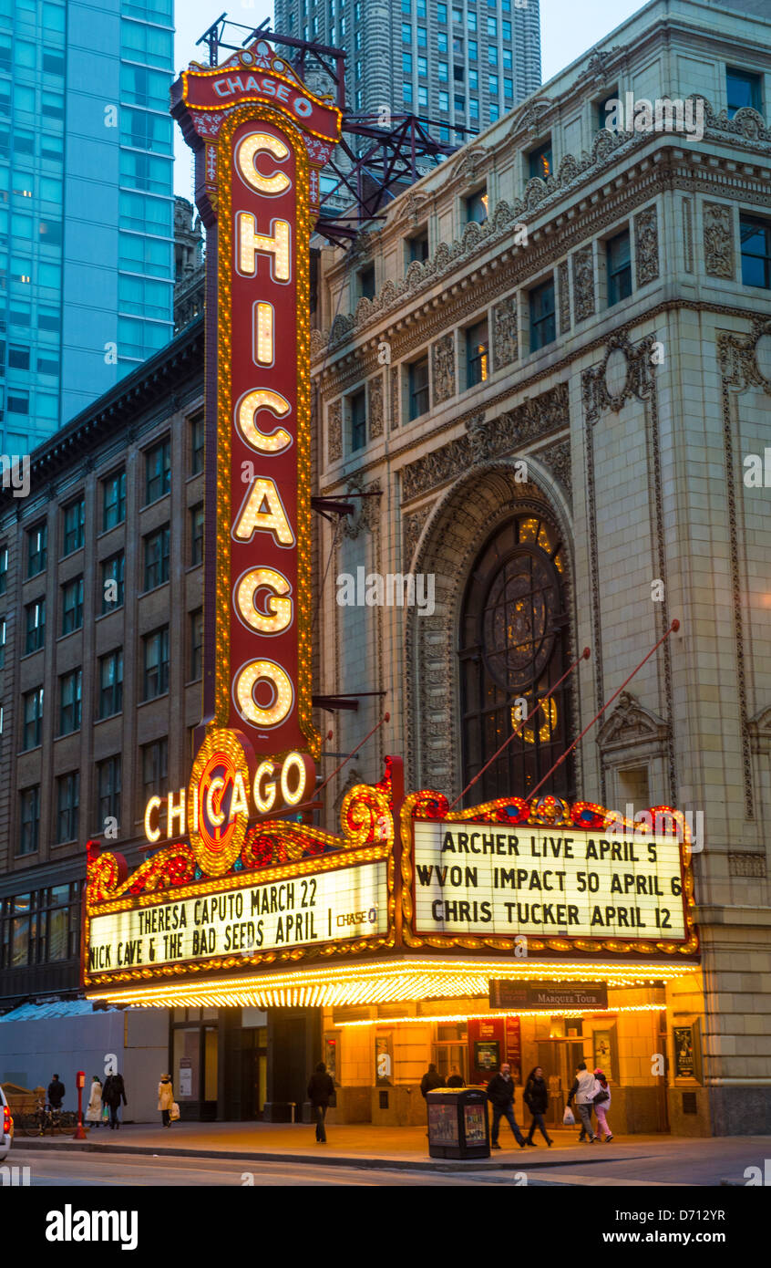 The Famous Chicago Theater On State Street Stock Photo Alamy