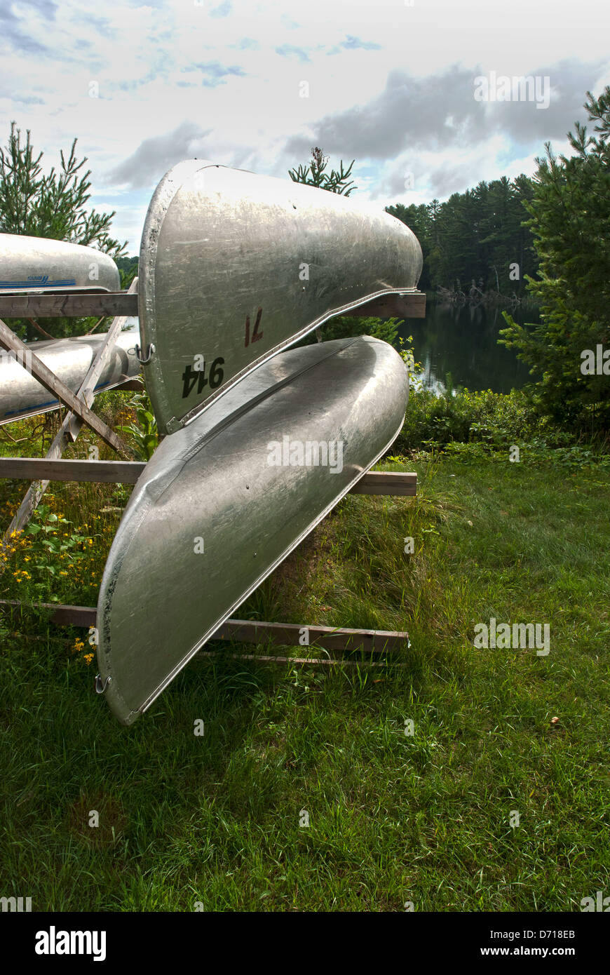 Canoe storage rack hi-res stock photography and images - Alamy