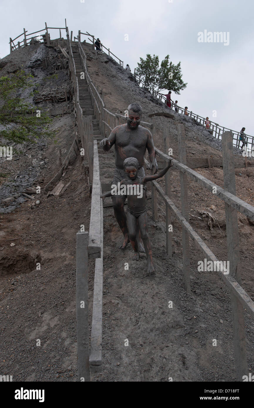 People Coming Down From Taking A Mud Bath In The Crater Of Totumo Volcano Near Cartagena, Colombia Stock Photo