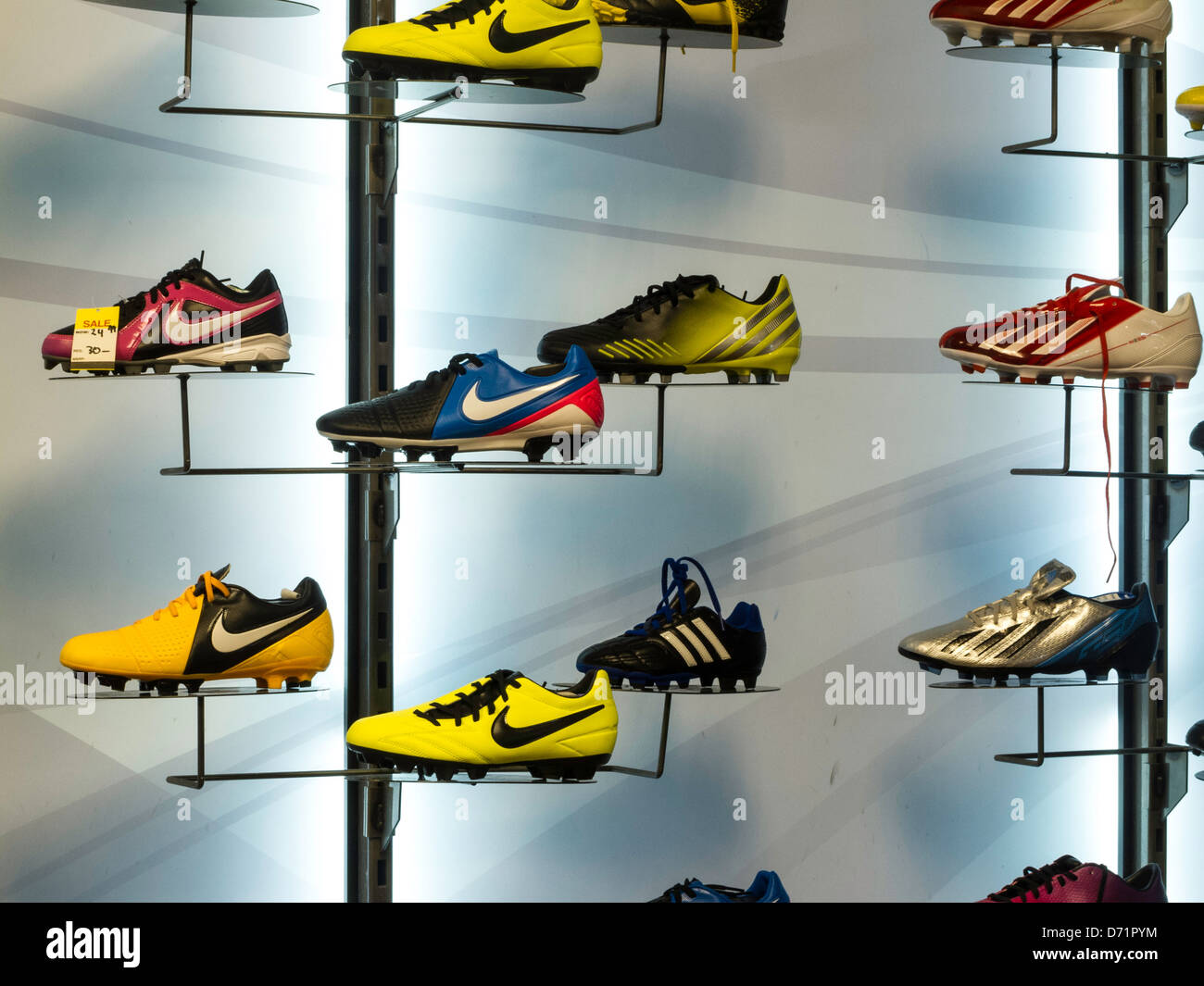Nike store hi-res stock photography and images - Page 9 - Alamy