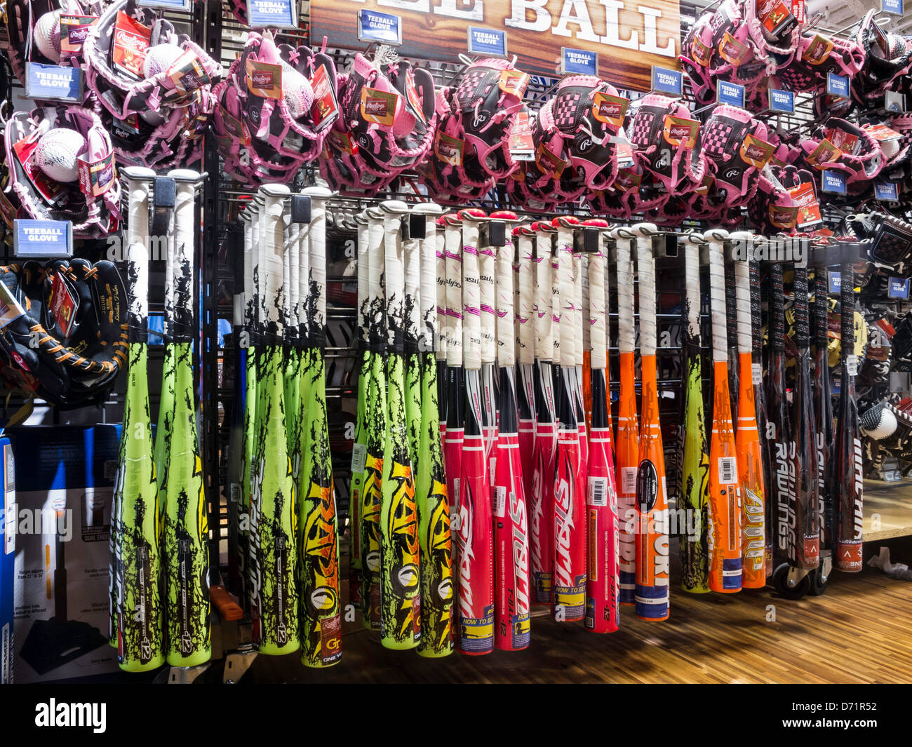 May 26, 2019 Emeryville / CA / USA - Interior view of Decathlon Sporting  Goods flagship store, the first open in the San Francisco bay area, near  Oakl Stock Photo - Alamy