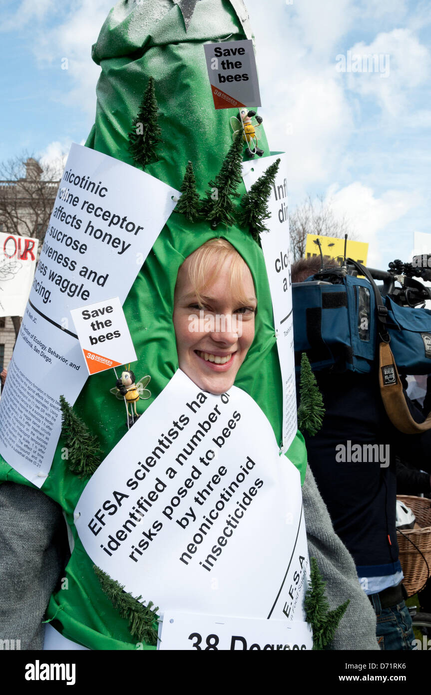 Fancy dress protest bees hi-res stock photography and images - Alamy