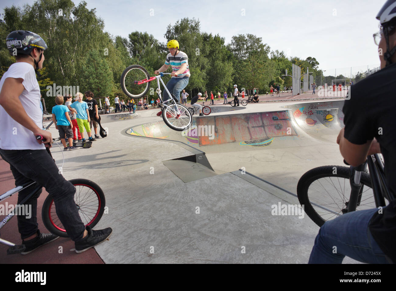Berlin, Germany, teenagers drive BMX bikes in the park on track triangle in  Berlin-Kreuzberg Stock Photo - Alamy
