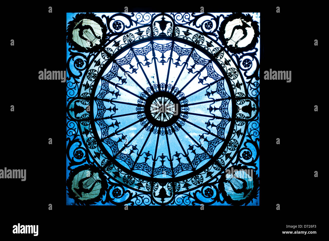 Glass ceiling hi-res stock photography and images - Alamy