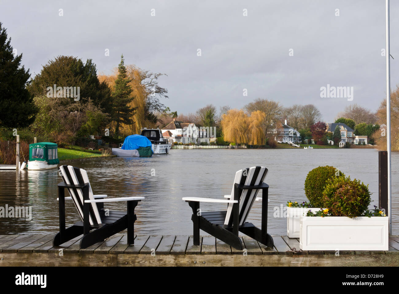 A small jetty outside The Waterside Inn at Bray, Berkshire, England, GB, UK Stock Photo