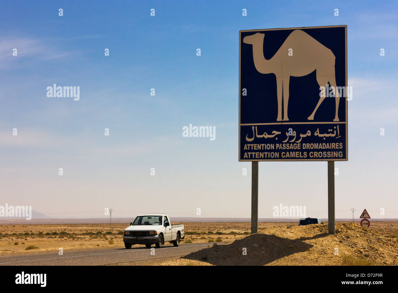 Sign of camel in the desert, Tamerza, Tunisia Stock Photo