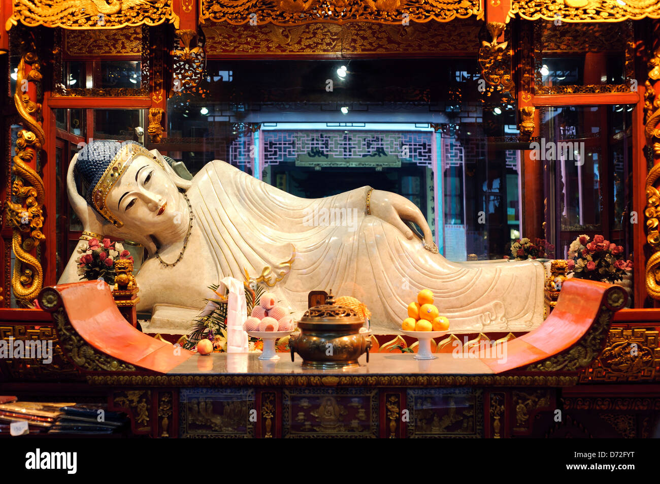 Reclining Buddha at the Jade Buddha Temple, Shanghai, China Stock Photo