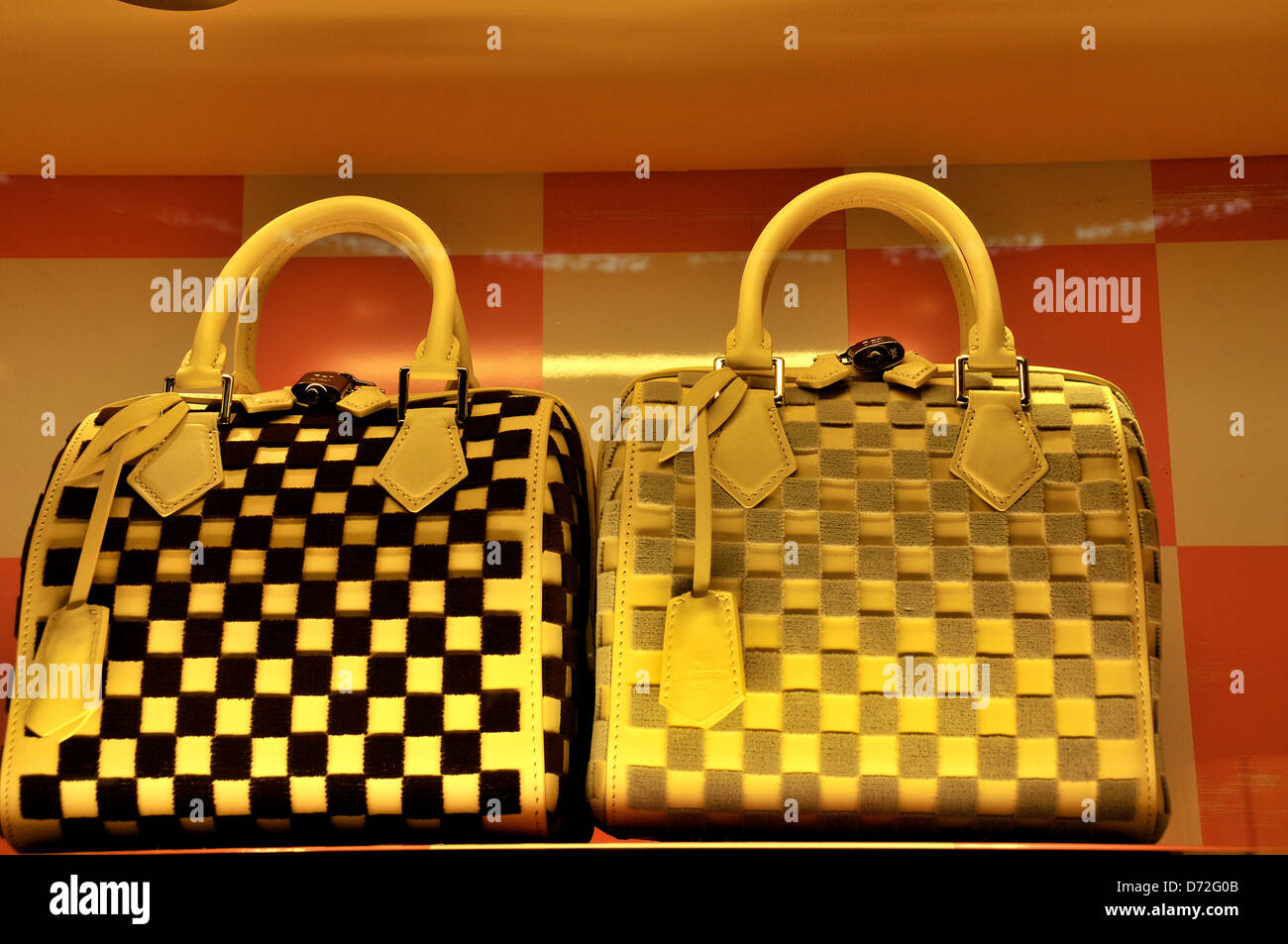 LOUIS VUITTON NEW! MONEY BANK, Gallery posted by すきき