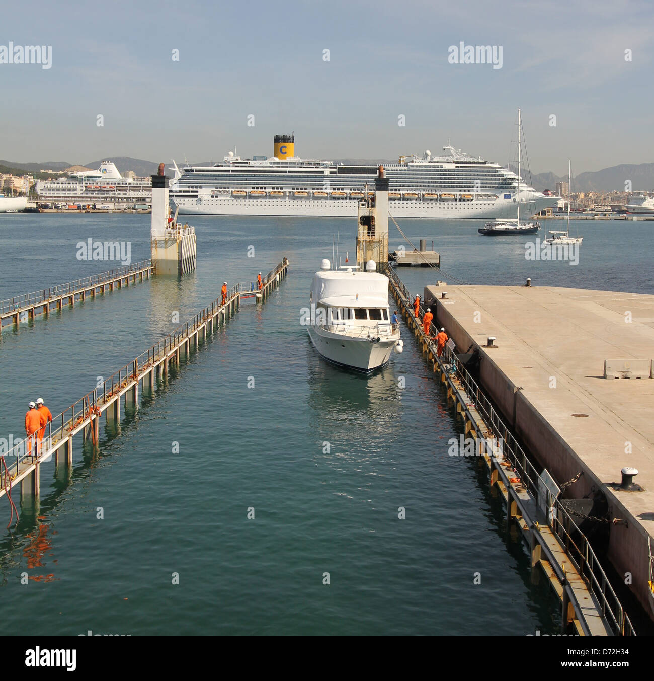 dock express yacht transport