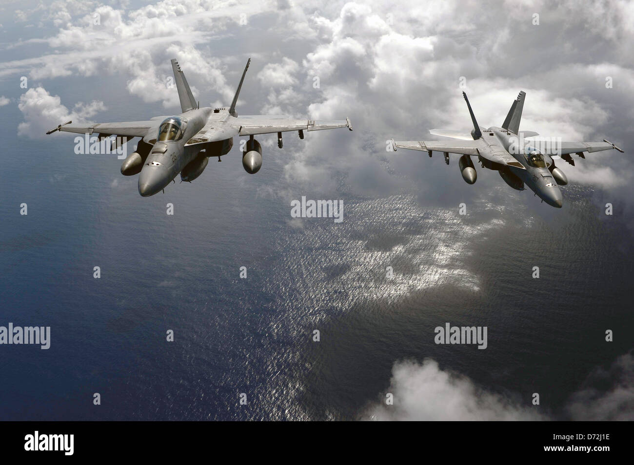 Us navy airplanes in formation hi-res stock photography and images - Alamy