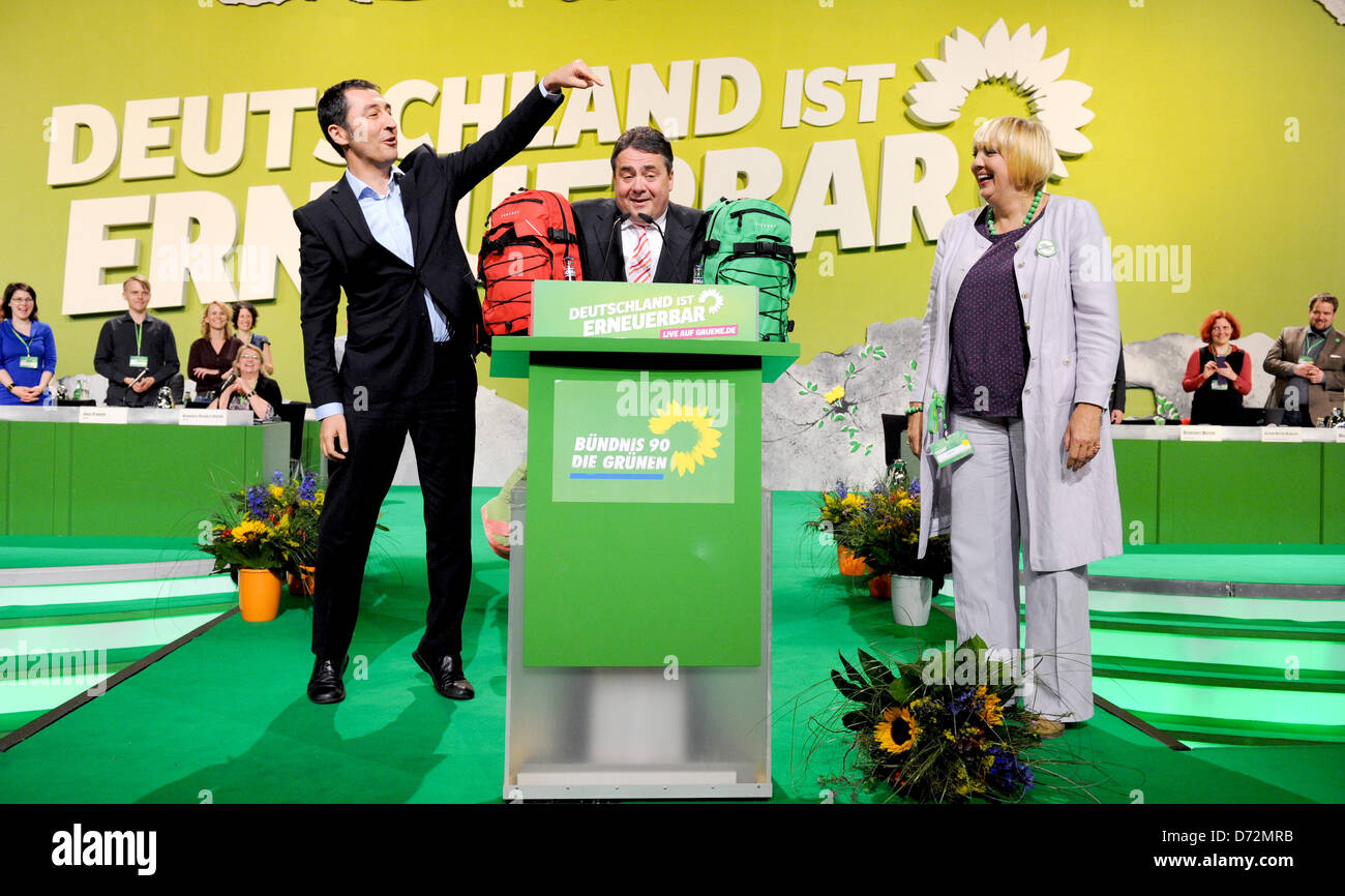 cem-ozdemir-and-claudia-roth-hi-res-stock-photography-and-images-alamy
