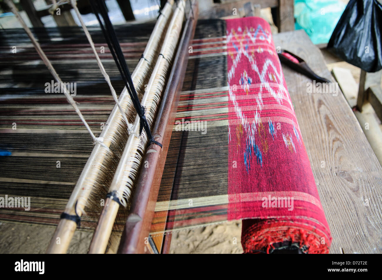 Lao arts and crafts hires stock photography and images Alamy