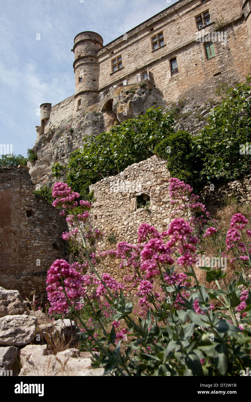 Barroux, France, the Ch √ ¢ teau Le Barroux castle Stock Photo