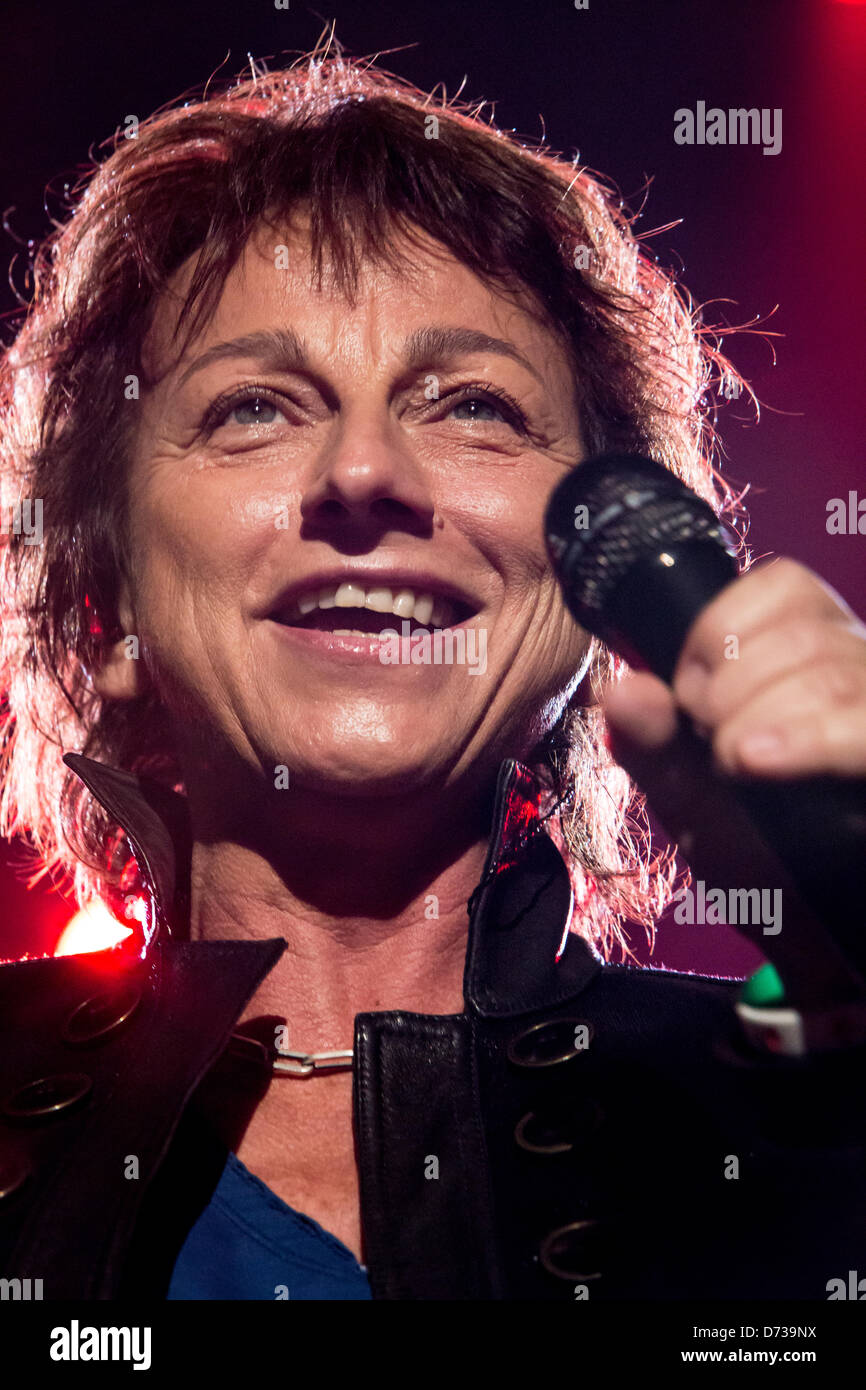 Gianna nannini forum assago hi-res stock photography and images - Alamy