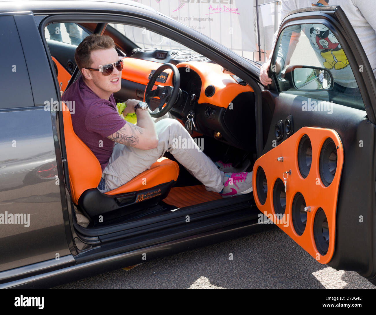 Sound system hires stock photography and images Alamy