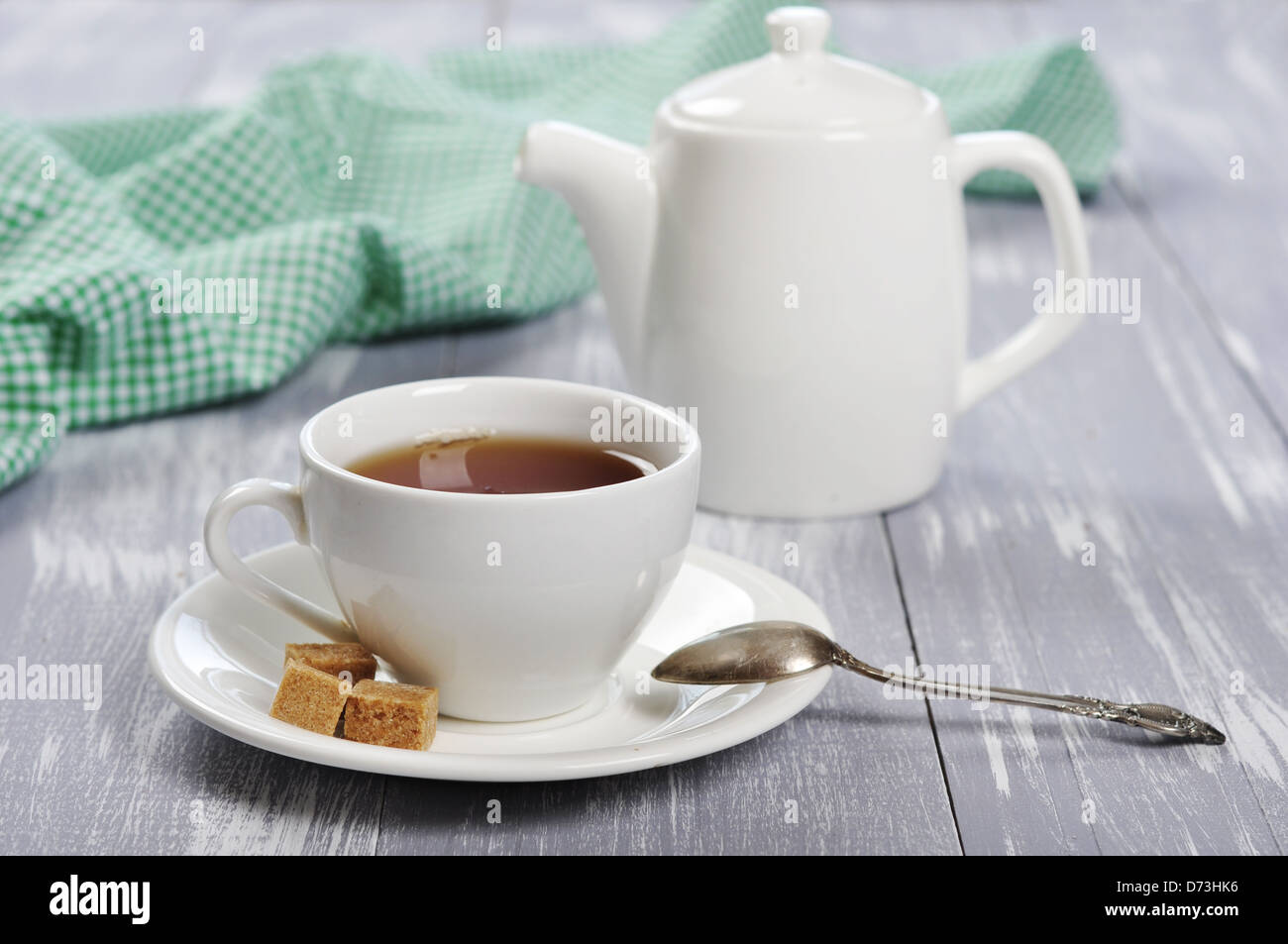 Shiny teapot hi-res stock photography and images - Alamy