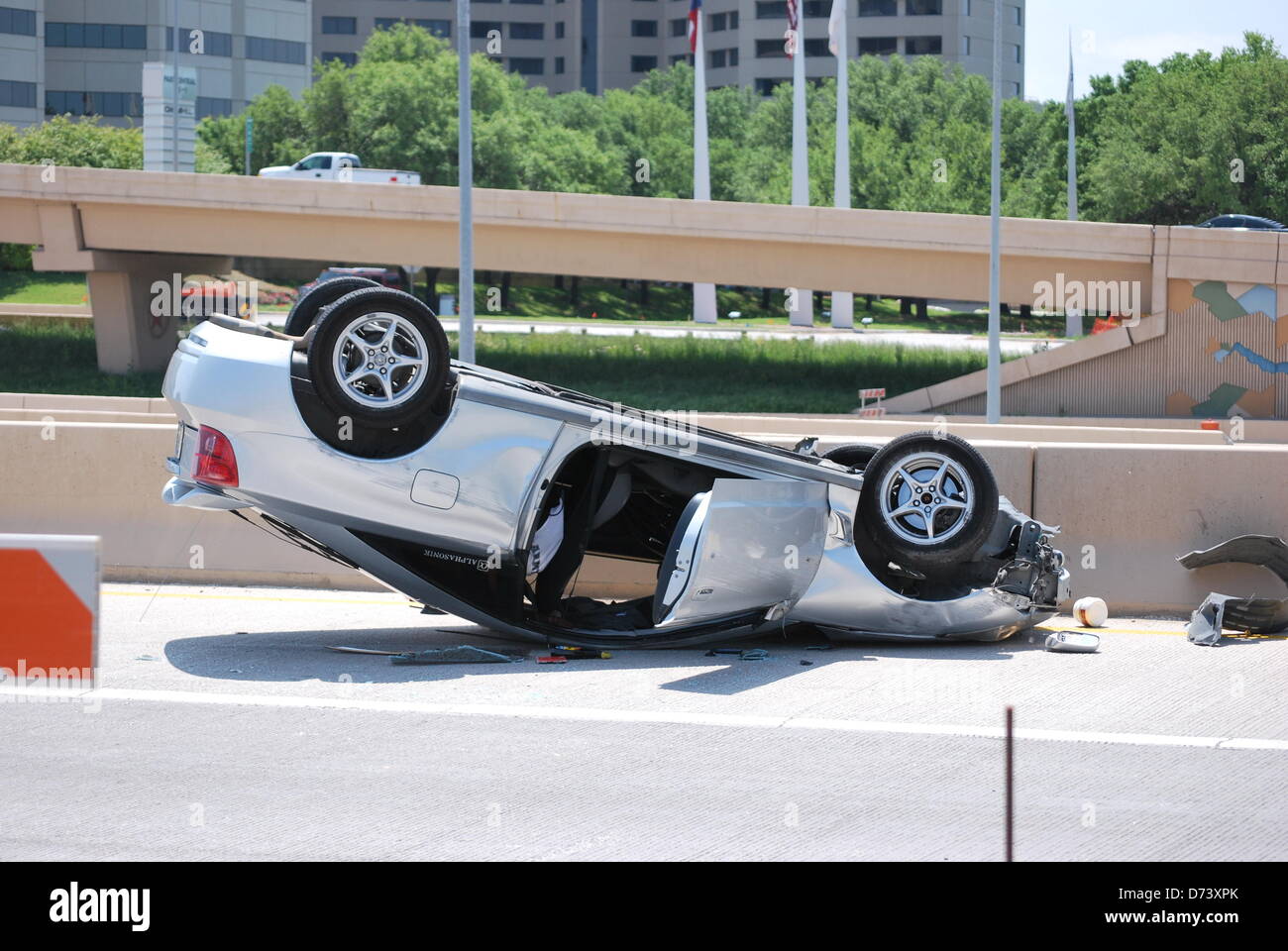 Dallas, TX, USA. 28 April 2013.  An injury accident on the West Bound Service Road  of the LBJ  Freeway at Blossomheath Ln. Credit: dallaspaparazzo/Alamy Live News Stock Photo