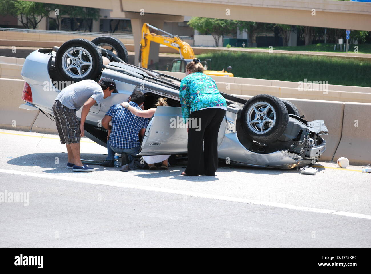 Dallas, TX, USA. 28 April 2013.  An injury accident on the West Bound Service Road  of the LBJ  Freeway at Blossomheath Ln. Credit: dallaspaparazzo/Alamy Live News Stock Photo