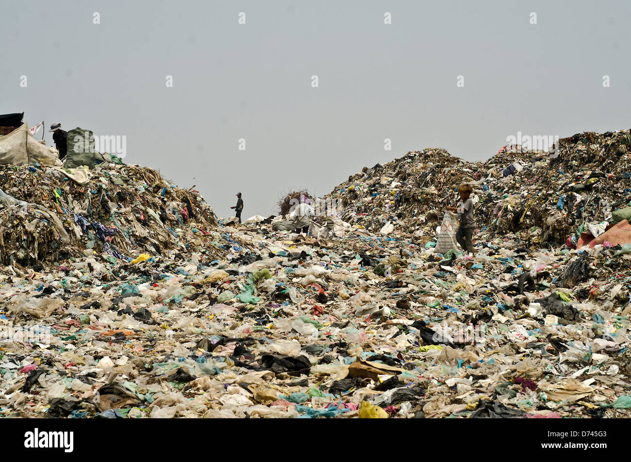 Tuol Sleng,Phnom Penh garbage dump Stock Photo