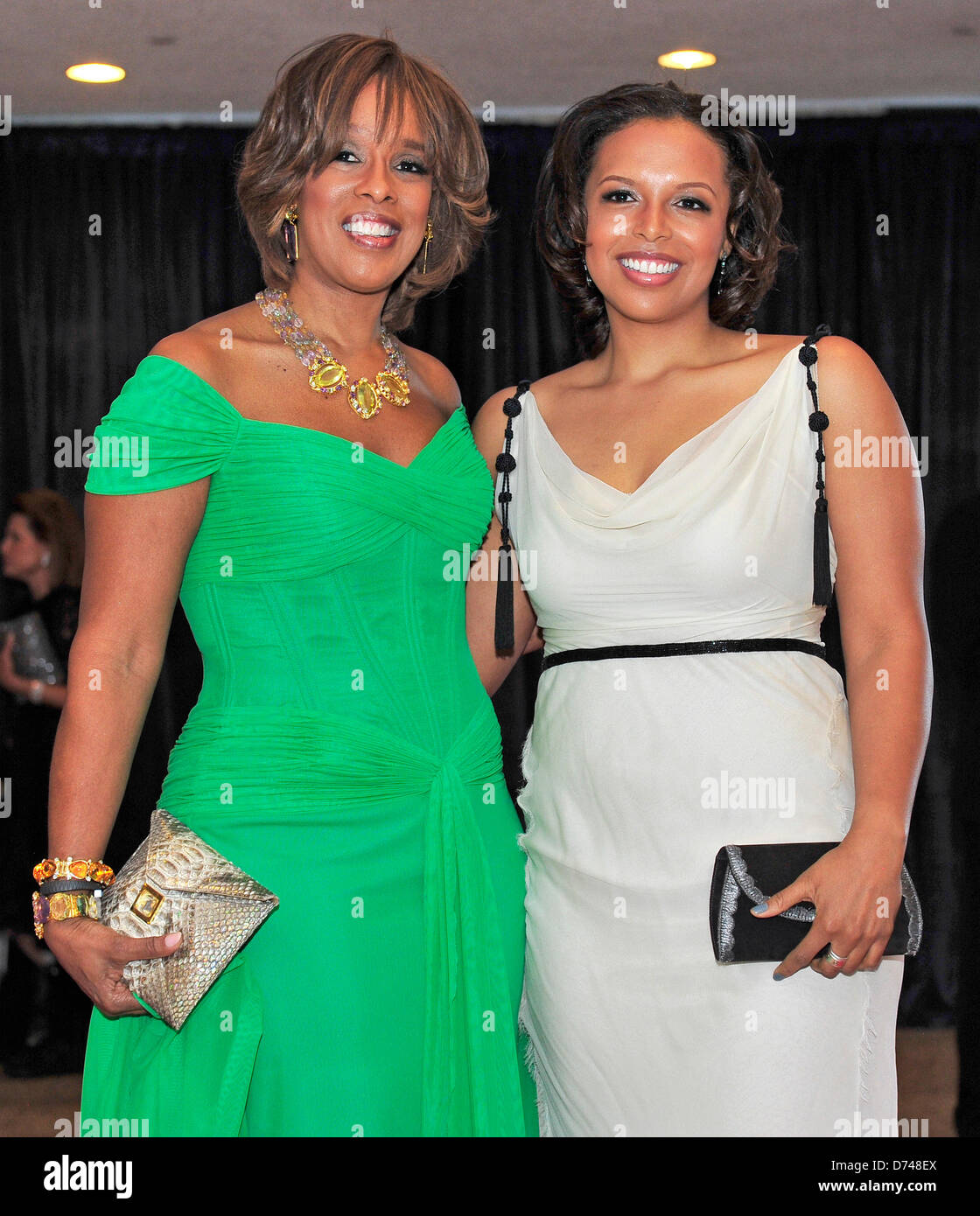 Gayle King (L) and Kirby Bumpus arrive for the 2013 White House