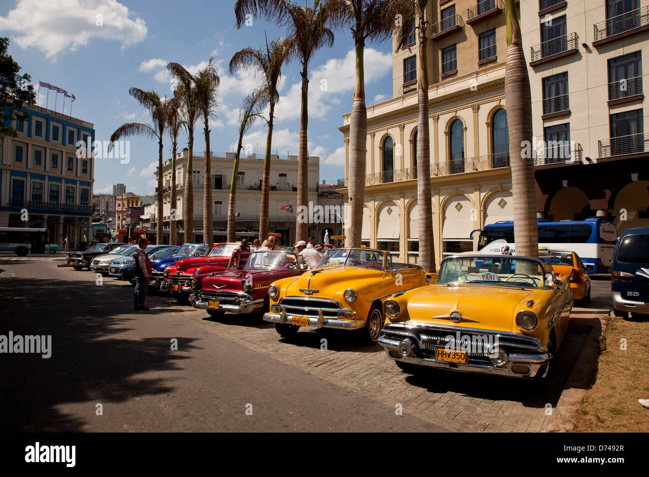 Cars of the 50s hi-res stock photography and images - Alamy