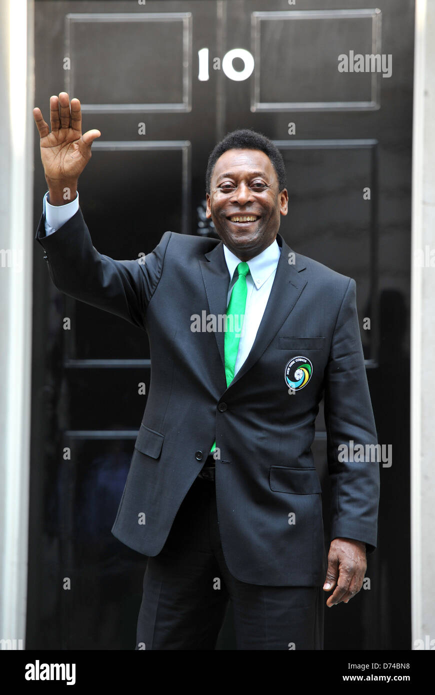 Pele arrives at Downing Street to play a game of football with some
