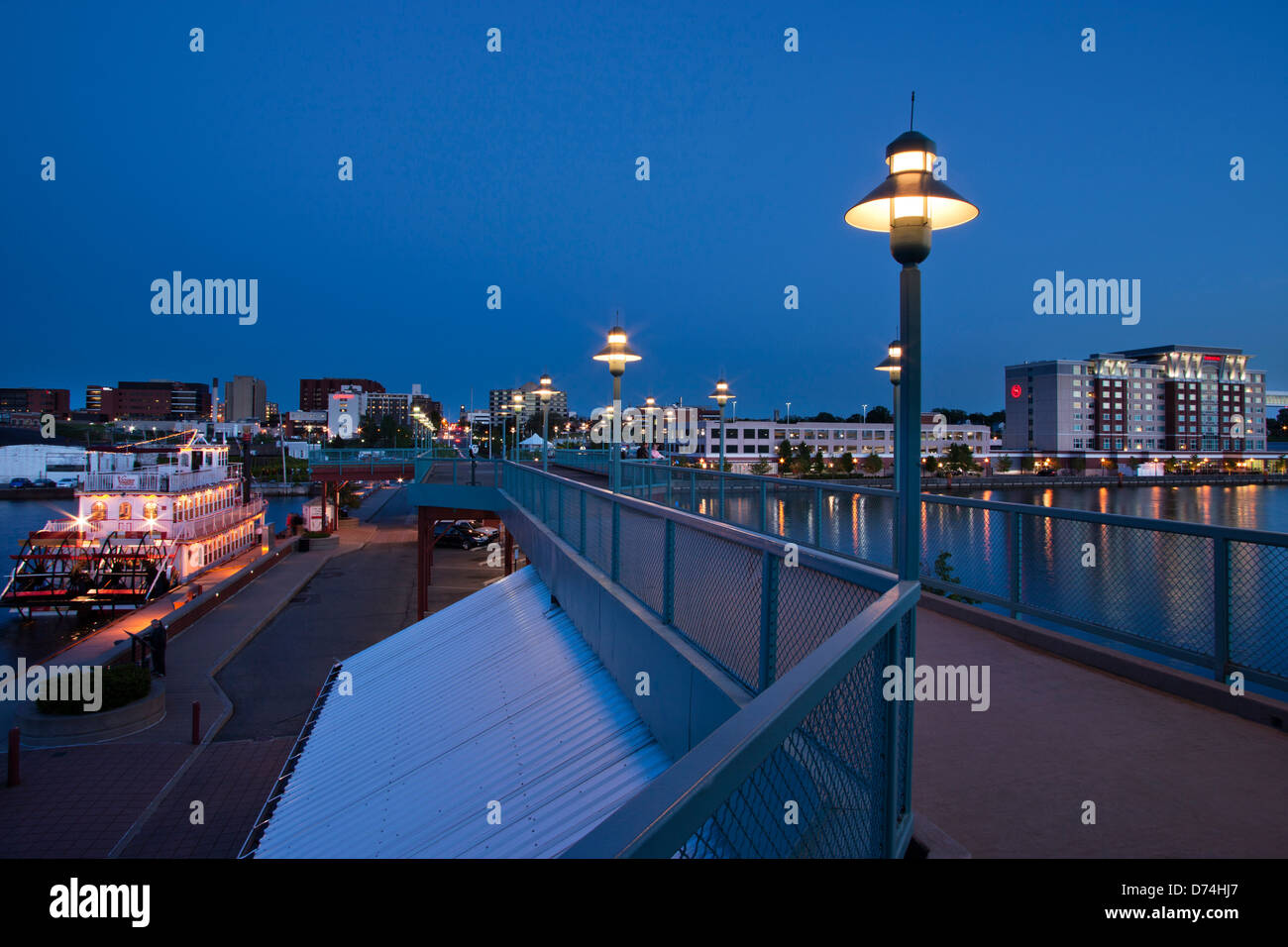 LANTERNS PROMENADE DOBBINS LANDING WATERFRONT ERIE PENNSYLVANIA USA