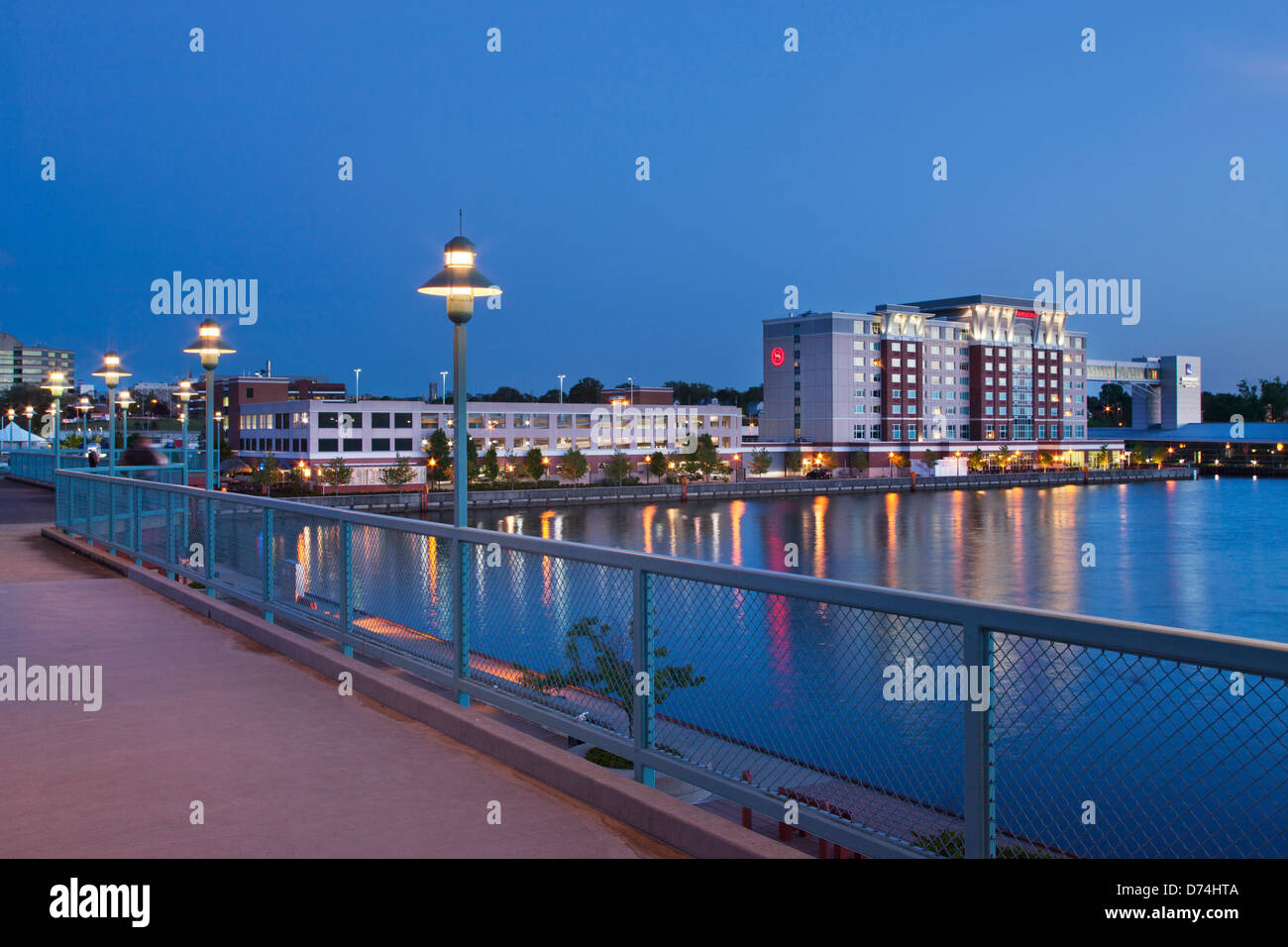 LANTERNS PROMENADE DOBBINS LANDING WATERFRONT ERIE PENNSYLVANIA USA