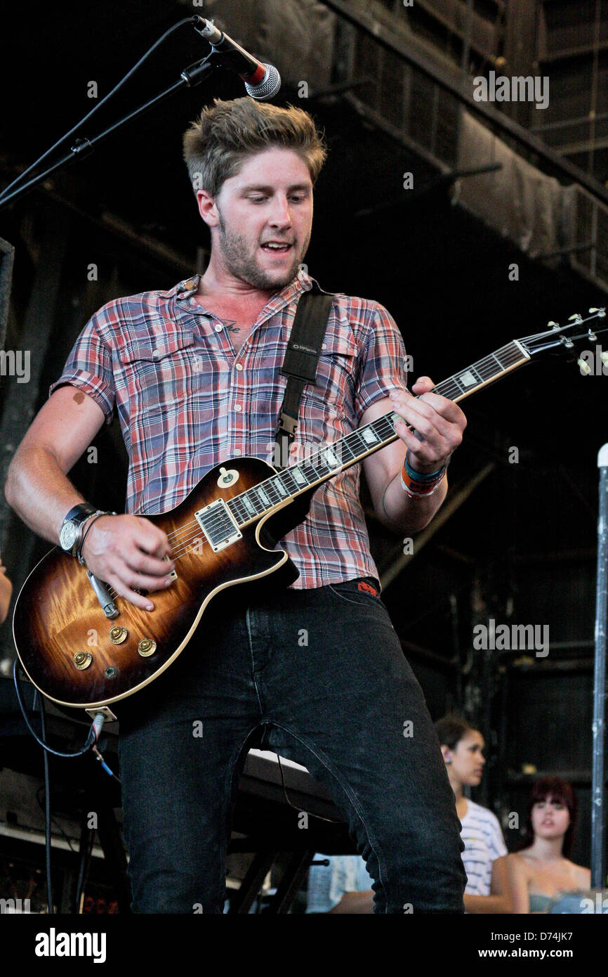 Go Radio performing at the 2011 Vans Warped Tour at the Cruzan ...