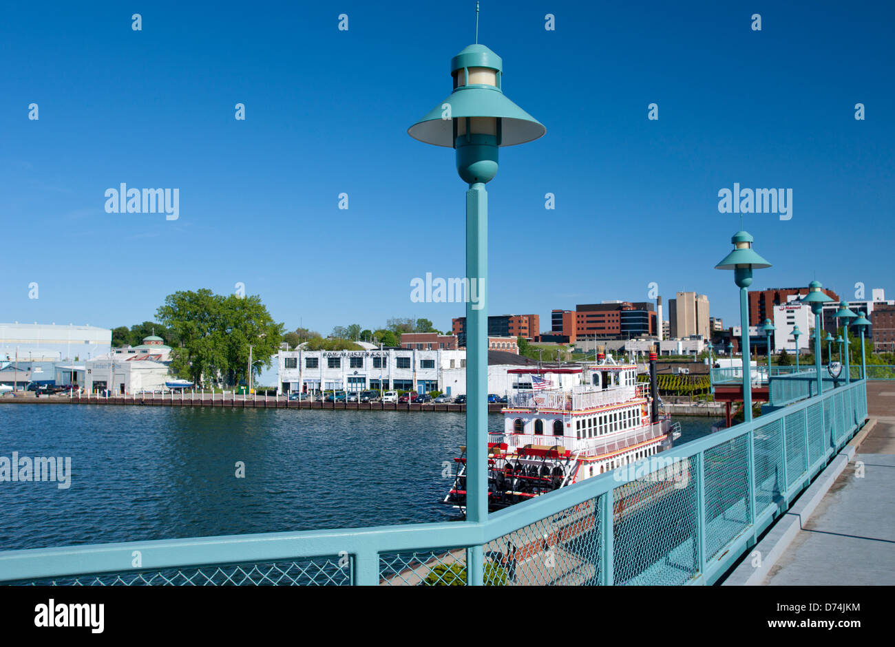 PROMENADE DOBBINS LANDING WATERFRONT ERIE PENNSYLVANIA USA Stock Photo
