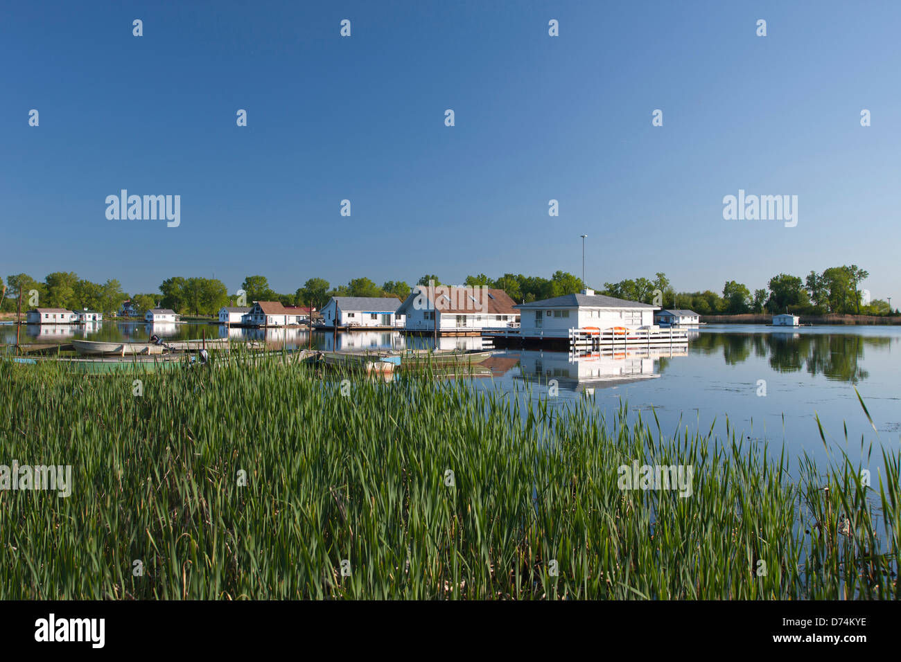 FLOATING HOUSES HORSESHOE POND PRESQUE ISLE STATE PARK ERIE